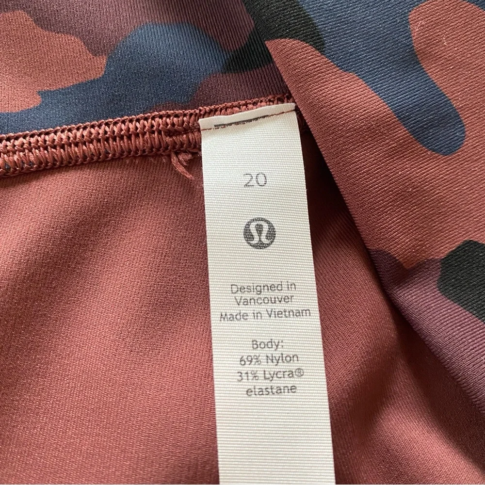 Lululemon Wunder Under High-Rise Luxtreme  Camo Smoky Red Night Sea Multi Sz 20